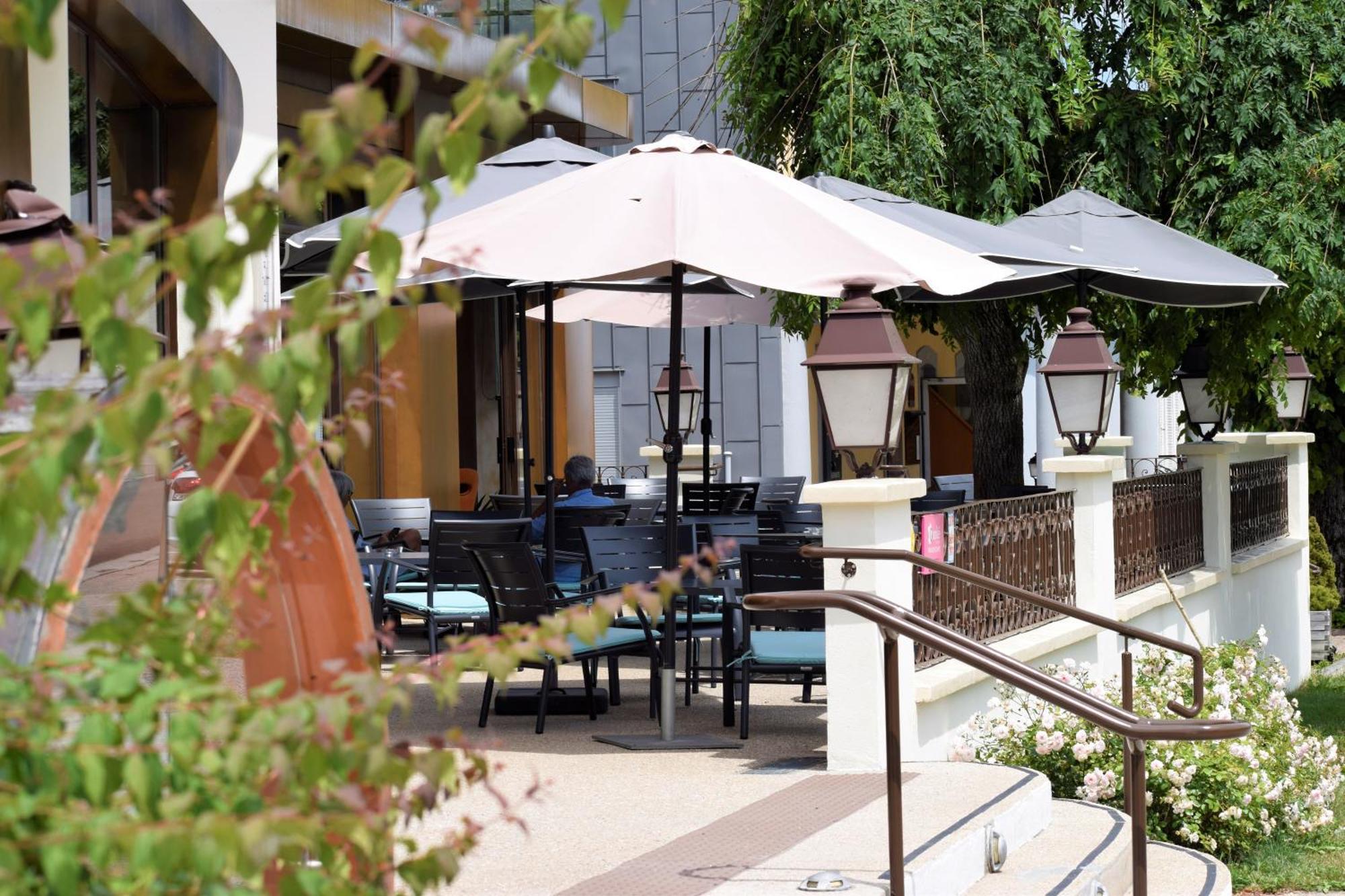 Hotel-Restaurant Le Lac Мальбюїссон Екстер'єр фото