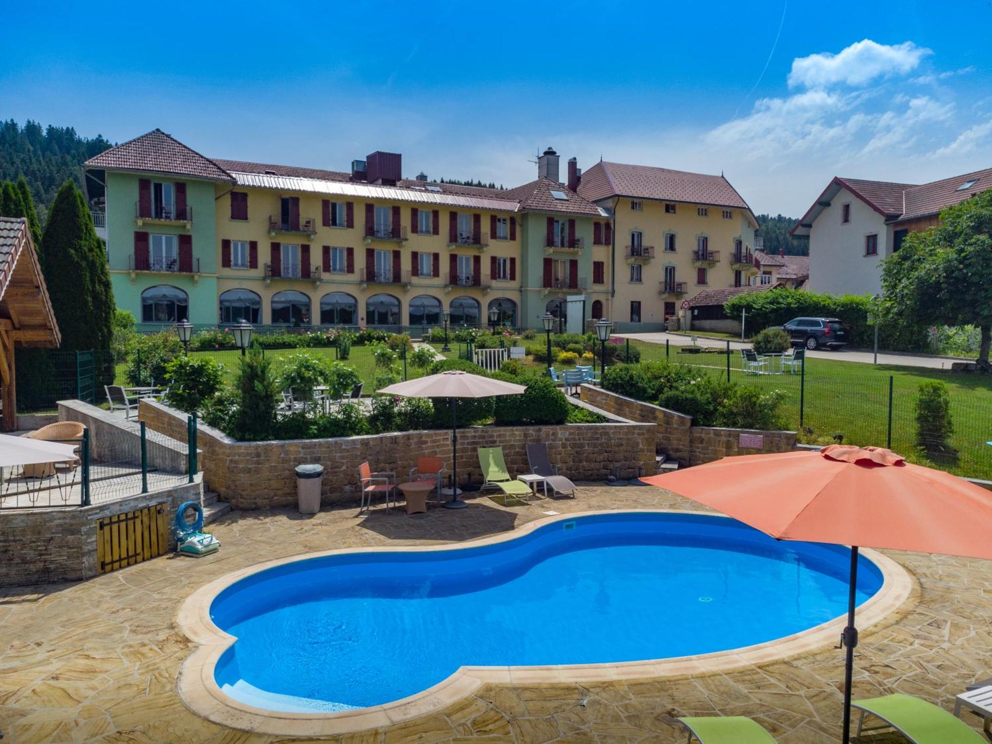 Hotel-Restaurant Le Lac Мальбюїссон Екстер'єр фото