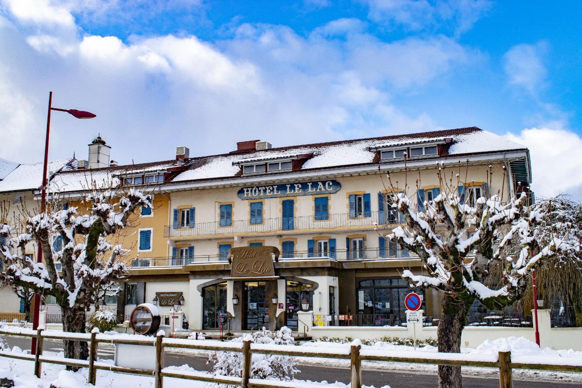 Hotel-Restaurant Le Lac Мальбюїссон Екстер'єр фото