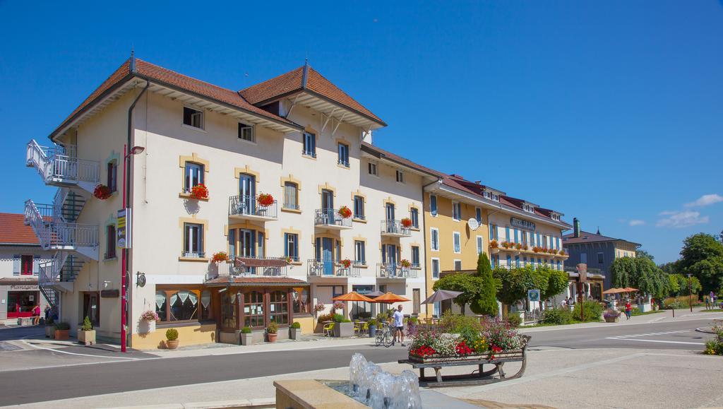 Hotel-Restaurant Le Lac Мальбюїссон Екстер'єр фото