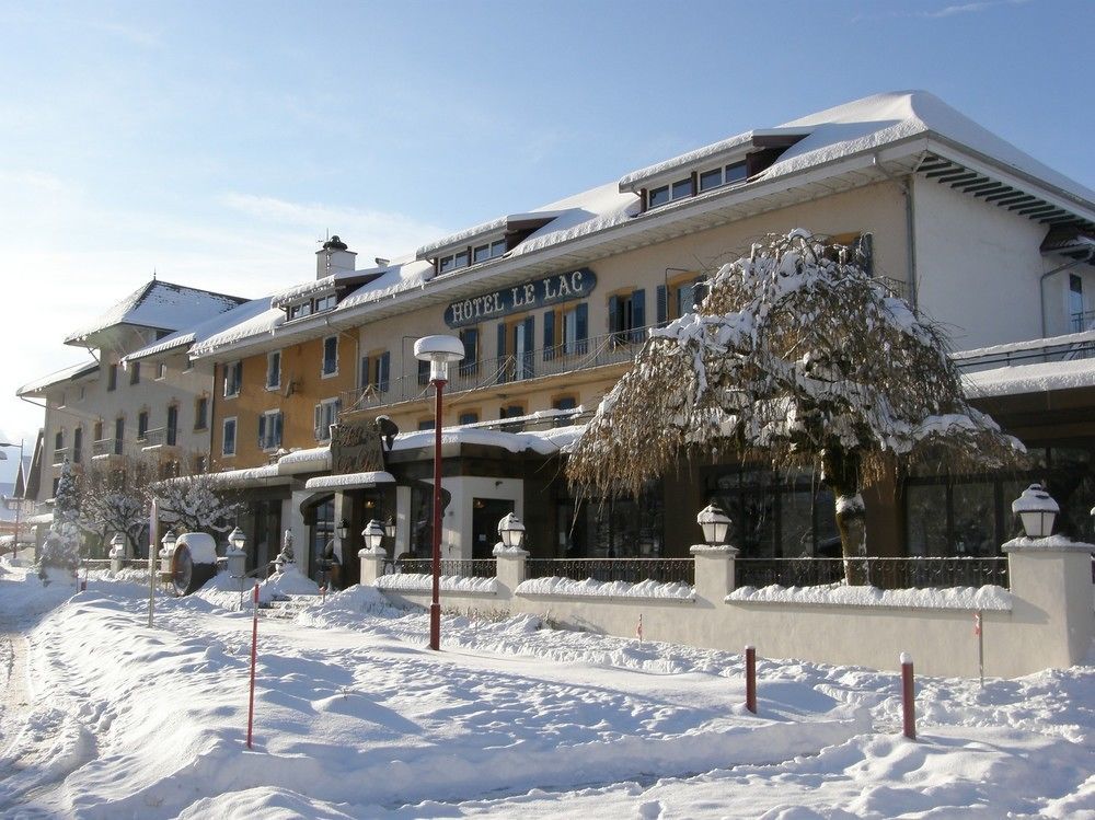Hotel-Restaurant Le Lac Мальбюїссон Екстер'єр фото