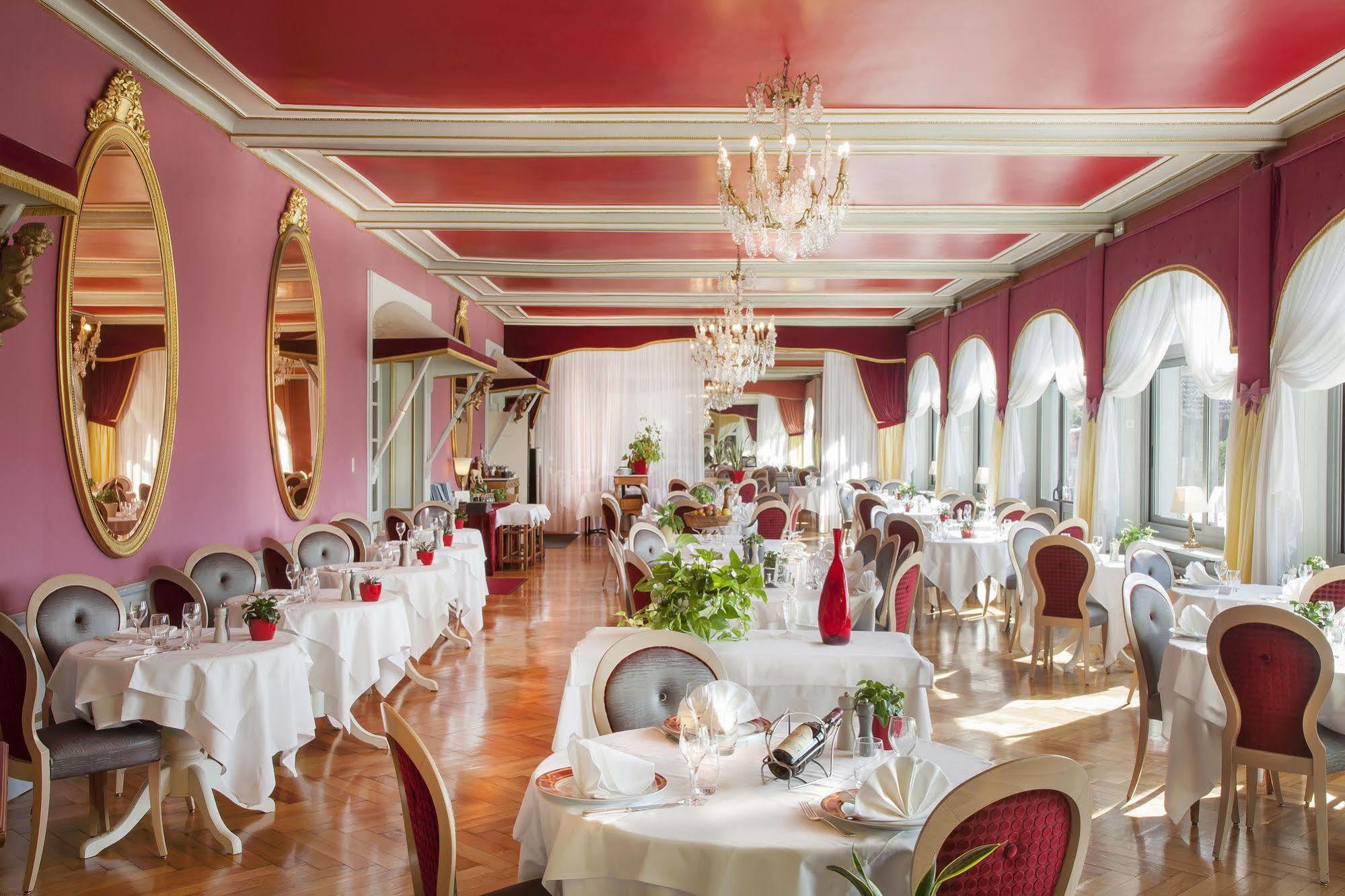 Hotel-Restaurant Le Lac Мальбюїссон Екстер'єр фото